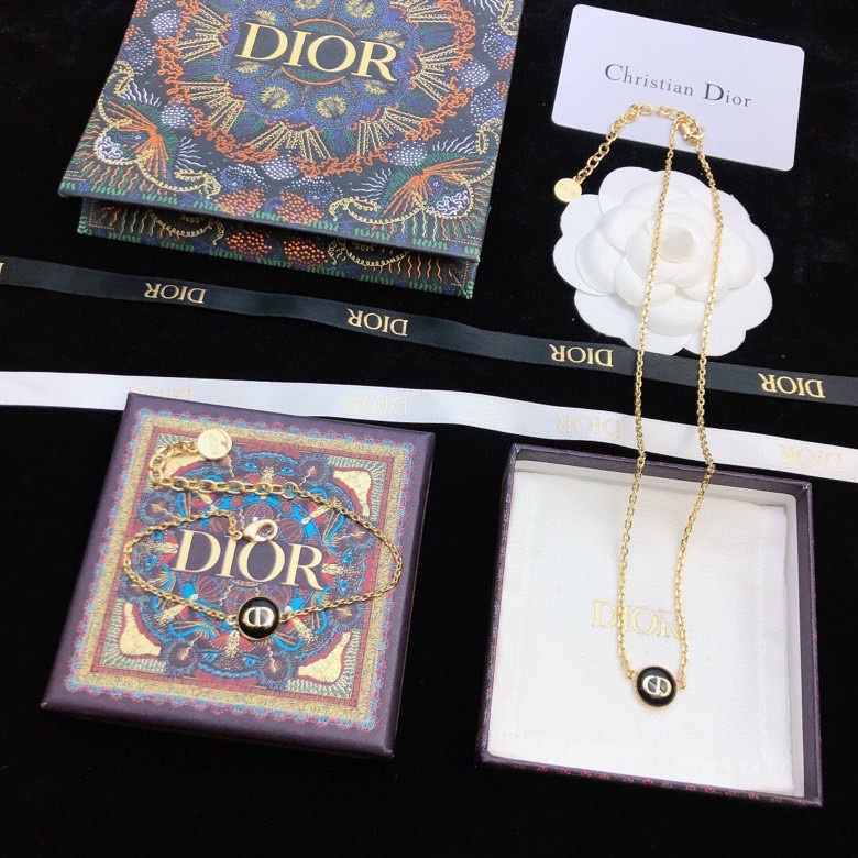 Christian Dior Necklaces